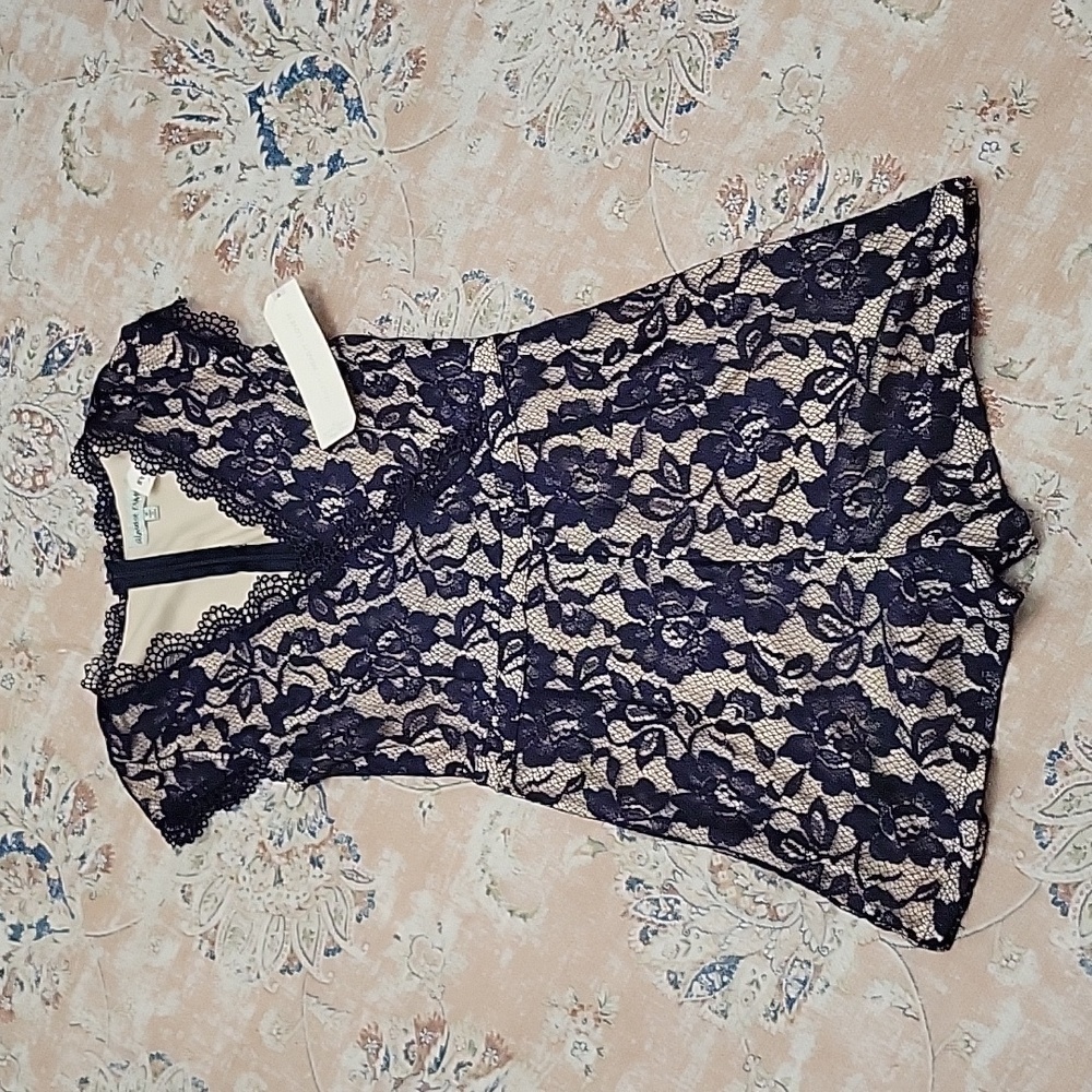 Almost Famous navy blue lace short romper cream lining Vneck back zip Med …New